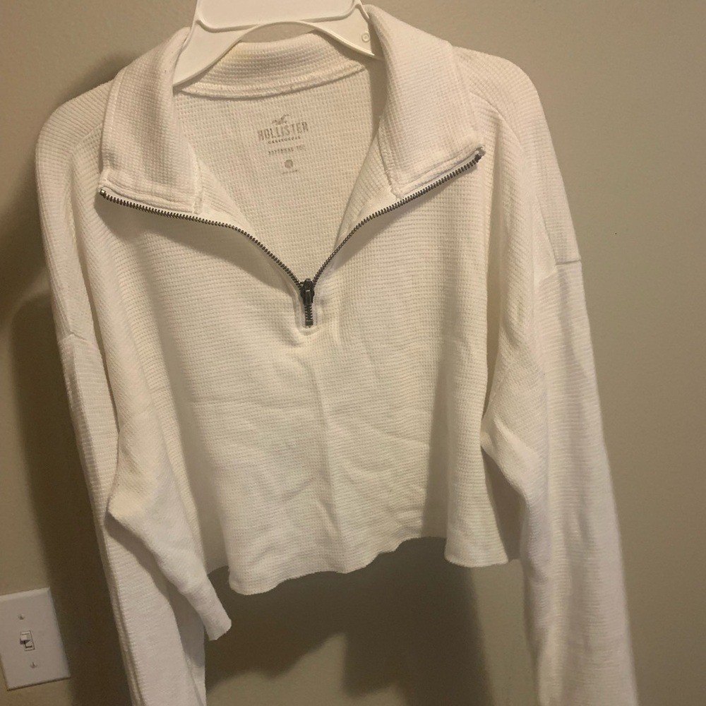 Hollister Cream Cropped Polo Sweatshirt